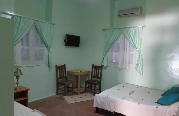 阿爾貝格蘇克塔納旅館