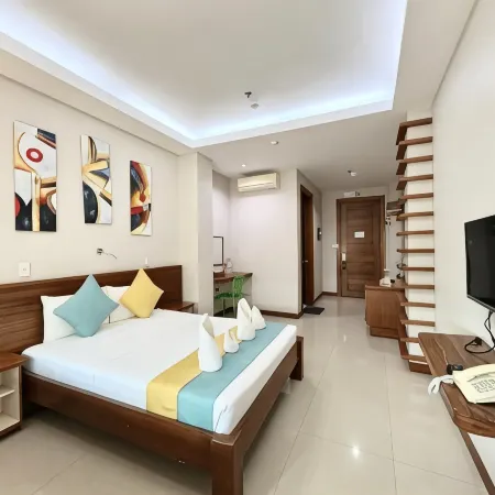 Sunburn Suites and Rooftop Bar