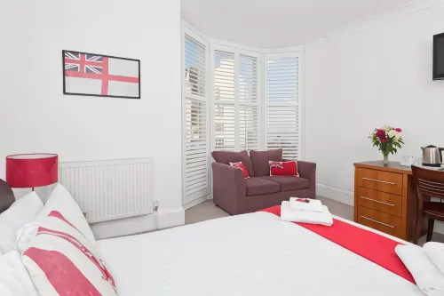 Hamptons Brighton - Pensions