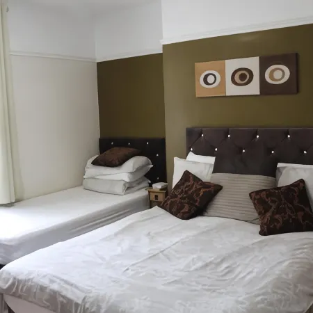 Oakwell Guest House