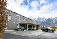 Cubilaris Motel - parking