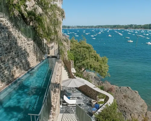 卡斯泰布拉克水療酒店 迪納爾酒店