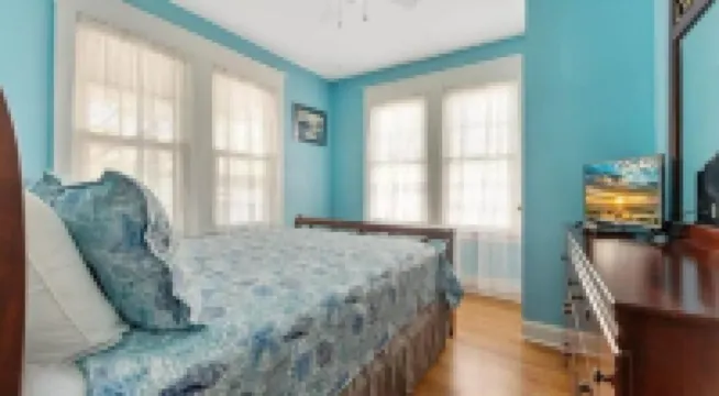 Crocus by the Sea Charming 3 bedroom 5 minute walk to beach pet friendly Hotels in Wildwood Crest