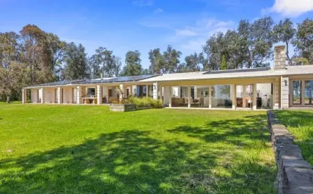 Cognac Beachfront Silverleaves CowesBeachfront property