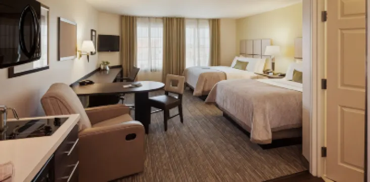 Candlewood Suites NASHVILLE NORTH by IHG Các khách sạn gần Trường đại học Fisk University