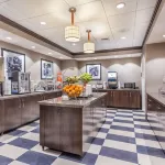 Hampton Inn & Suites Madison/Downtown