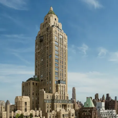 The Carlyle, A Rosewood Hotel Отели рядом с достопримечательностью «Chatham Square»