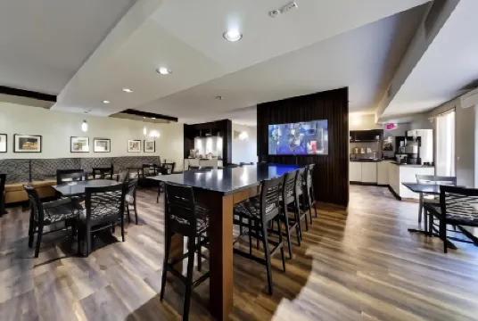 Best Western Plus Sunrise Inn