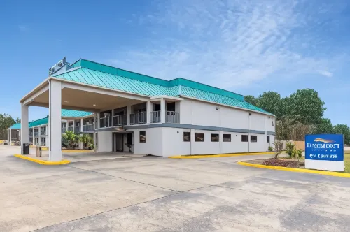 Baymont by Wyndham Biloxi/Ocean Springs Hotel a Gulf Hills
