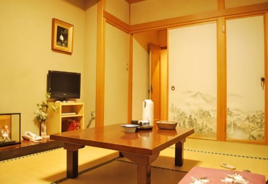 로바타칸의 아늑한 객실 모습