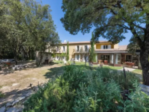 洛吉斯格里尼昂城堡酒店及橡樹林餐廳 格里尼昂酒店