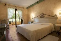 Sardinian-Style Resort 2 Bedroom Apartments Sleeps 7 - Hot Tub