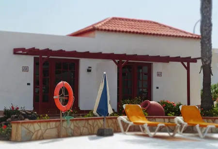 Apartamentos Castillo Beach Отели в г. Caleta De Fuste