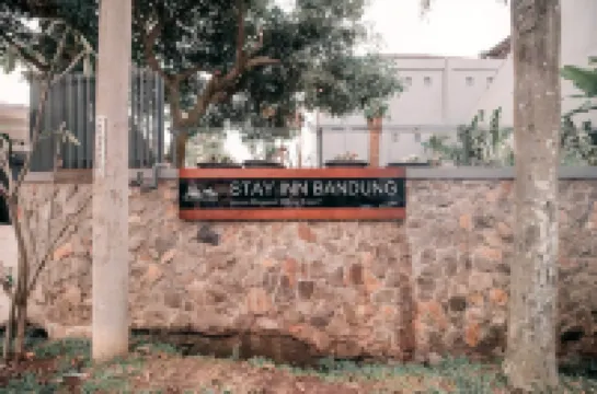 Stay Inn Bandung Hoteles cerca del Aeropuerto Husein Sastranegara