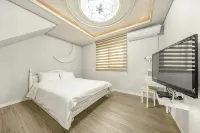 태안 호수와바다스파펜션