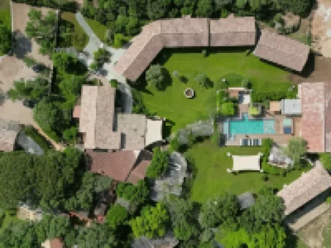 Domaine Pozzo di Mastri Hotels in Figari