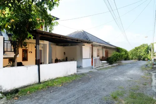 Danesty Homestay Sedayu near Universitas Mercu Buana Yogyakarta RedPartner