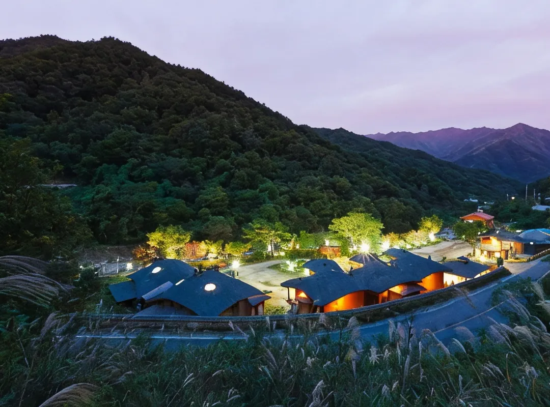 Hadong Beautiful Mountain Valley - Gurye-gun