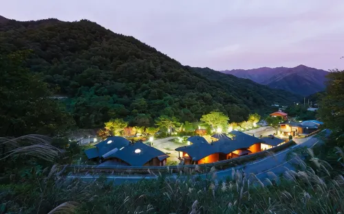 Hadong Beautiful Mountain Valley