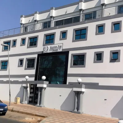 Garden Top Hotel Hotels near Rhodes Park