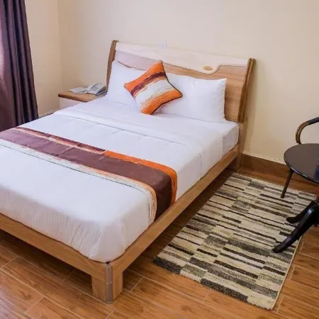 Kiandani Hotel