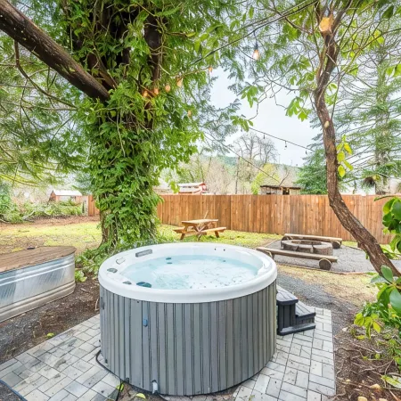 Beaver Pines: Tiny Home Getaway