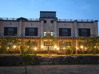 Cheorwon Myeongseong Minbak Pension Hoteles cerca de Biblioteca Galmal