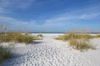BEST LOCATION! NORTH END OF ANNA MARIA, FL , STEPS TO BEACH & DINING - UNIT A - 무료 와이파이