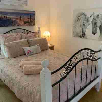 Private Central Guesthouse Rooms