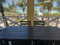 Renovated 2Br on Coco Bay, Starlink, AC & Sea Turtles - Boutique