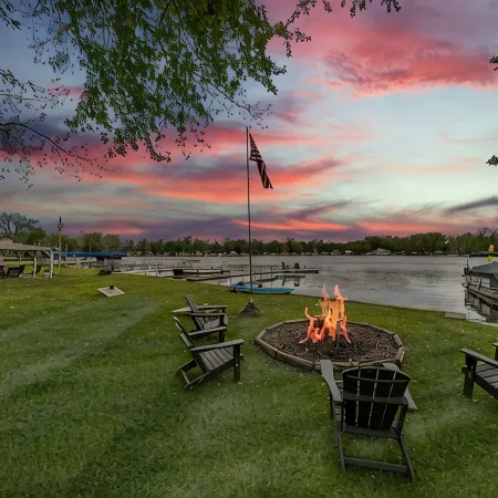 Little Barbee Lakefront Bungalow