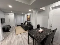 Whitby Gateway - 2BR 3BD 2WR Kitchen Laundry