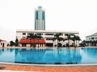 Nam Cuong Hai Duong Hotel - สระว่ายน้ำแบบอินฟินิตี้