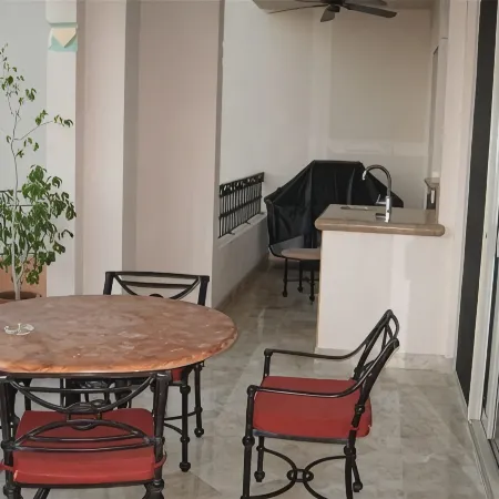 7th Floor Ocean View in Highly-Rated Villa la Estancia Resort