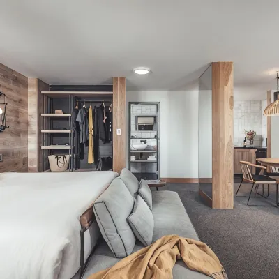 The Island Gold Coast Hotels near Surfers' Paradise