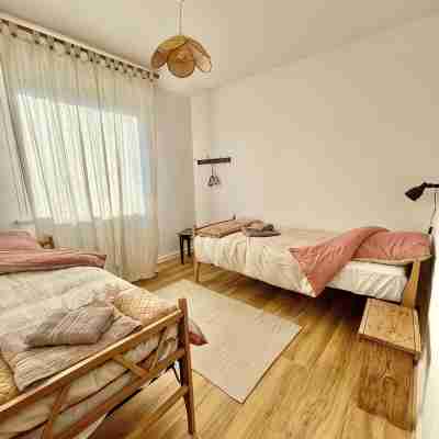 Maison Chaleureuse Avec Jardin Rooms