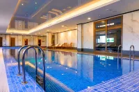 홀리데이 인 악타우 - 씨사이드 바이 IHG - 수영장