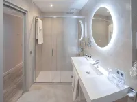 Pasarela Hotels near Sur