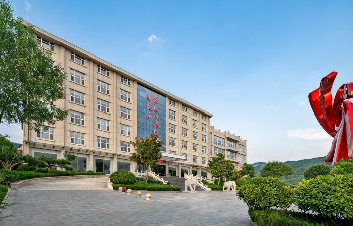 Huaxigu Hotel & Resort