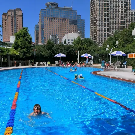 Beijing Guangming Hotel Отели рядом с достопримечательностью «Посольство США»
