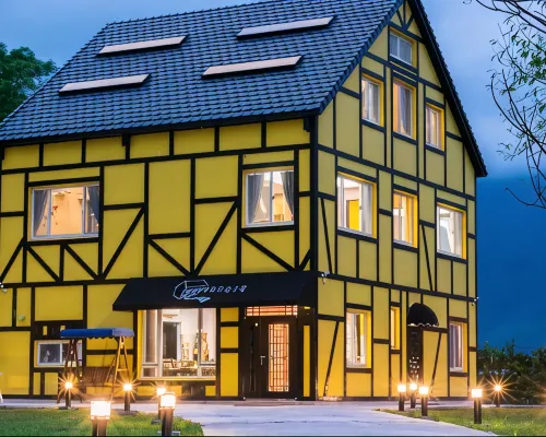 Elizabeth house Hotels near Skcf