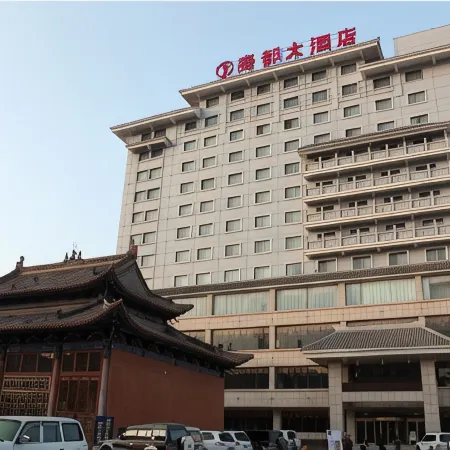 Lixian Qindu Hotel