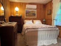 Cozy 2bedroom mountain cabin on 18 acres near the Appalachian Trail