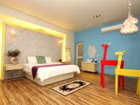 Designed Hostel - Follow Me Hotels near Yilan Sancing Temple