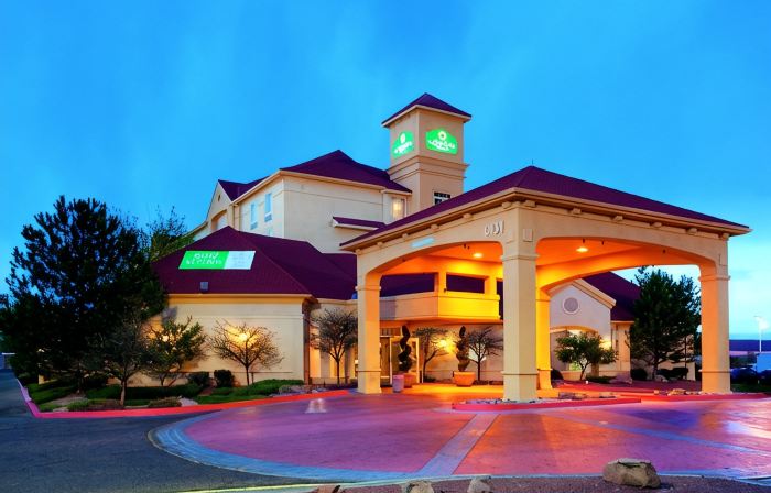 La Quinta Inn & Suites by Wyndham Albuquerque West