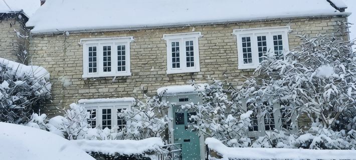 Quintessential Cottage near Bath, from 1650’s Hotels in Bristol