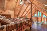 Honey Bear Cabin at Trickle Creek