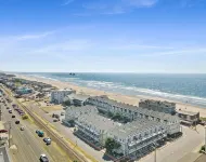 Oceanview Modern - Fireplace - Balcony - 3 Bedroom - 4-Star