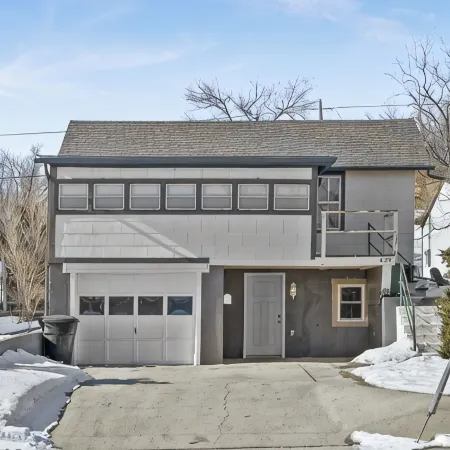3 Bedroom Fully Remodeled and Centrally Located!