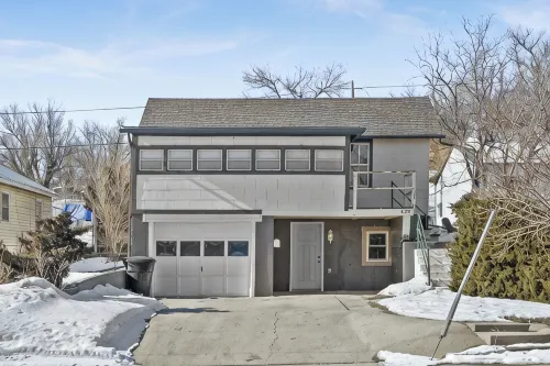 3 Bedroom Fully Remodeled and Centrally Located!